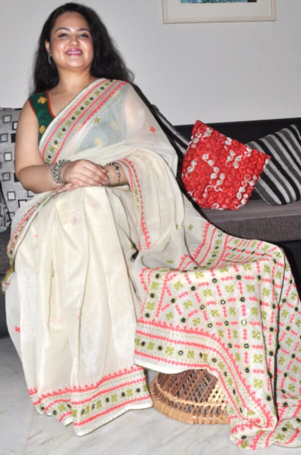 Hand gujrati stitch on tussar